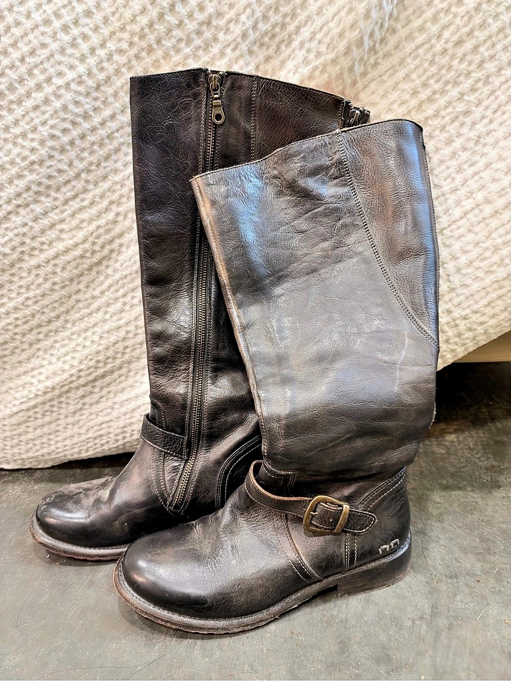 Bed|Stu Glaye Black Leather Knee High Boots